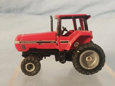 ERTL 1/64 Magnum Case International 7150 Farm Show Edition 1992 Tractor - Image 1 of 4