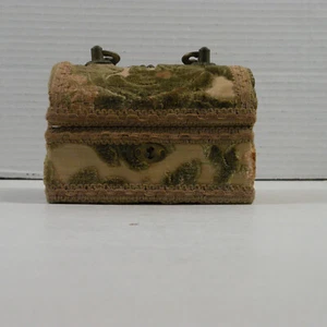 Vintage Cloth Floral Oak Tree Little Keepsake Box 5.5 in x 4 in x 4 in - Picture 1 of 9