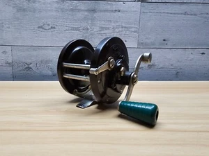 VINTAGE PENN NO. 78 SALTWATER FISHING REEL - BAKELITE - GREEN HANDLE - Picture 1 of 8