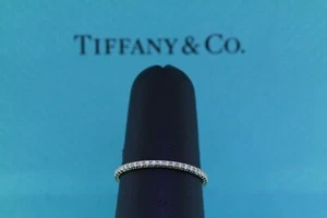 Anillo Tiffany & Co. Oro 18k Diamante Eternidad Soleste, Talla 7 - Imagen 1 de 13