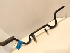 1966 Yamaha Twin Jet 100 L1 / FOOT PEG BRACKET W/ ONE FOOT PEG RUBBER - Picture 1 of 14