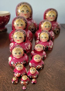 Juego de 15 muñecas rusas de madera Matryoshka rojas rosa pintadas a mano grandes  - Imagen 1 de 16