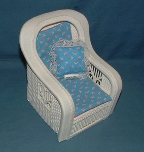 BARBIE DOLL FURNITURE: WICKER CHAIR / LOUNGER - MATTEL - 1983 - USED CONDITION - Picture 1 of 6