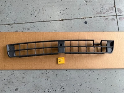 Toyota MR2 1987-1989 AW11 OEM Conjunto de parrilla central inferior delantera #235 Foto 1 de 4