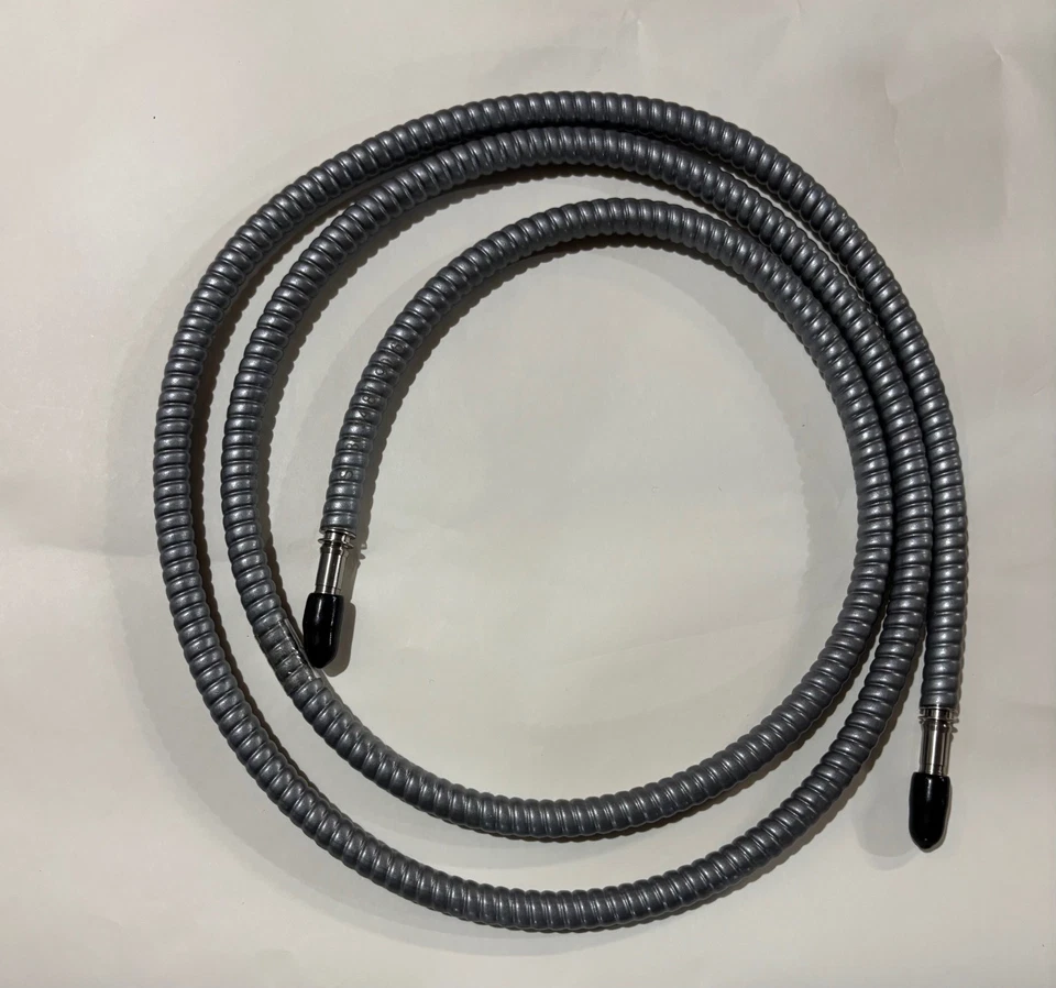 Microscopio quirúrgico Zeiss Lightguide 303481 9016 000, 1,6 m Foto 1 de 1