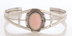 Native American Navajo Handmade Sterling Silver Bracelet with Pink Conch Shell - Picture 1 of 2