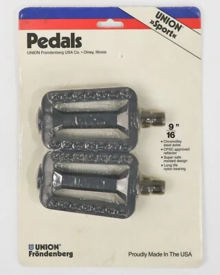 Vintage Union Bicycle Pedals Black Composite Plastic,  9/16" shaft, NOS - Image 1 of 3