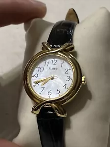 Timex Watch Women Gold Tone 25mm MOP Dial Black Leather New Battery 7.5" 2008 - Picture 1 of 7
