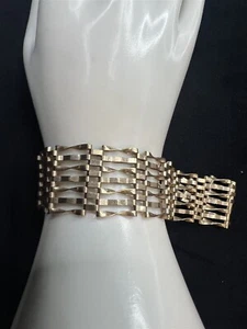 ASJ Vintage English Twisted Mesh Heart Locket 9K Yellow Gold Wrap Bracelet - Picture 1 of 7