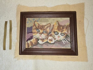 Stickbild Katze, mit Holzrahmen; 16,5 x 12,5 cm - Bild 1 von 4