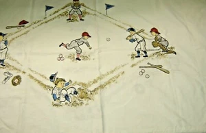 Single Pillowcase ~ Young Baseball Players ~ 7 Players on Diamond #1551 - Picture 1 of 12