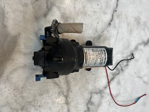 Cruisers Yachts 3075 Rogue Boat RV West Marine FloJet 50 psi 2.9 gpm water pump