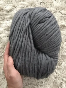 200gm Slate super bulky wool yarn pencil roving weaving (90 yd/270 ft) - Picture 1 of 1
