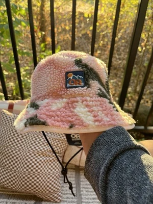 NWT Outdoor Research Bucket Hat Camouflage Sherpa Quinn Pink Outdoor Hiking NEW - Image 1 of 4