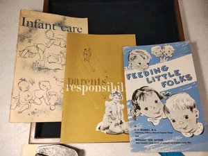 Posten von drei (3) Vintage Kinderbetreuungsheften - Bild 1 von 16