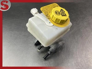 2013 - 2015 JAGUAR XF BRAKE MASTER CYLINDER WITH RESERVOIR OEM - Picture 1 of 6