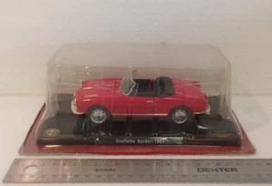 ALFA ROMEO GIULIETTA SPIDER 1961 Rosso 1/24 - HACHETTE By Leo Models Blister Ed. - Foto 1 di 20