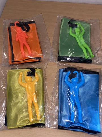 Tangle Free Throwing Toy Parachute, No Assembly Required (4 Pieces Set) See Pics Cover