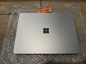 Microsoft Surface Laptop Go 12.4" Intel i5-1035G1 4GB RAM, 64GB Touchscreen