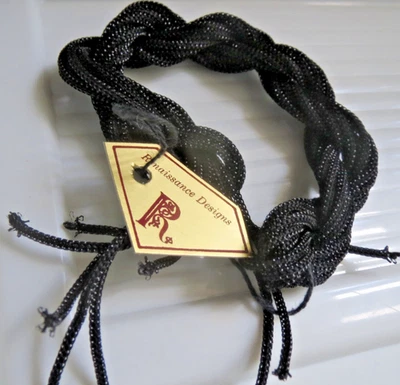 Renaissance Design Thread ~ Metallic 05 ~ Black - Image 1 of 4