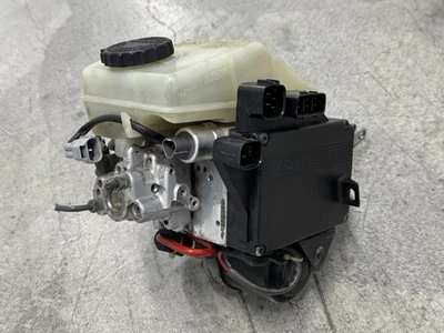 Acumulador módulo impulsionador da bomba de freio Lexus GS300 ABS fabricante de equipamento original 1998-2005 - Imagem 1 de 4