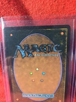Lagrella, The Magpie - Foil - SNC  - MTG - EN - NM - 196/281 MISPRINT SEE BACK - Image 1 of 3
