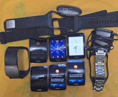 Lot Of (6) Samsung Galaxy Gear S , SM-R750 curved Smart Watch. Parts White&Black - Image 1 of 4