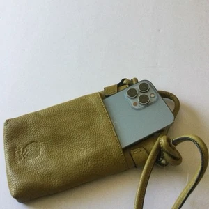 BORSA A TRACOLLA VINCE CAMUTO PELLE TANIA CHARTREUSE VERDE OLIVA NUOVA SENZA ETICHETTE - Foto 1 di 16