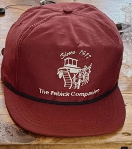 The Fabric Companies Mütze Kappe weinrot Druckknopflasche Seil verstellbar schwarz Lederriemen - Bild 1 von 2