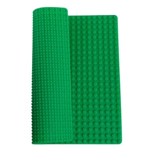 15" BRICK BUILDING 2-SIDED SILICONE PLAY MAT - COMPATIBLE WITH BUILDING BLOCKS - Picture 1 of 3
