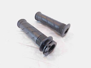 Royal Enfield Classic Bullet 500 EFI B5 C5 Left/Right Handlebar Throttle Grips - Picture 1 of 7