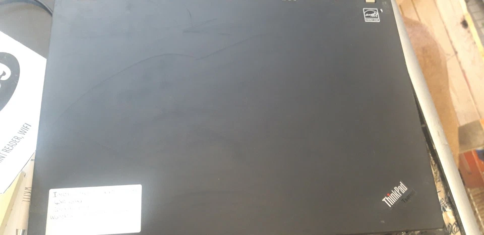 Lenovo THINKPAD T61 14 " Laptop HDD 2GB RAM - Immagine 1 di 4