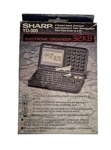 Ancien présentoir rétroéclairage Sharp YO-300 1997 organisateur personnel neuf sans boîte - Photo 1 sur 10