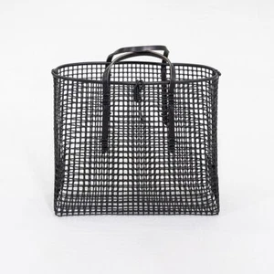 Matheson Standard Beuteltasche aus recyceltem postindustriellem Netz schwarz von Zach Matheson - Bild 1 von 12