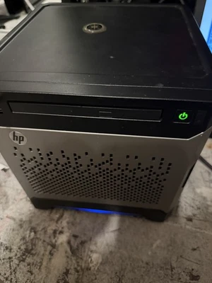 HP MicroServer Gen8 Intel Xeon E3-1220 3.1 16 GB di RAM modalità IT per FreeNAS unRAID - Immagine 1 di 4