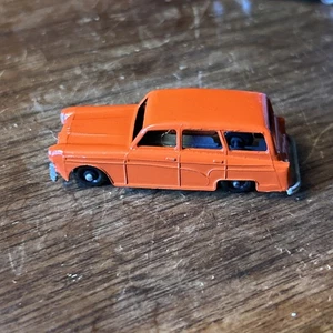 Vintage Budgie No.15 Austin A95 Westminster Countryman Orange England - Picture 1 of 6