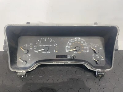 Cuadro de instrumentos medidor velocímetro Jeep Cherokee XJ 1997-2001 205 K ENVÍO GRATUITO Foto 1 de 2