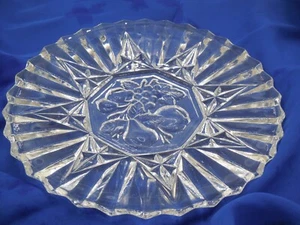 Set of 2 Vintage Federal Pressed Glass Lunch Plates 8" Pioneer Pattern - Picture 1 of 16
