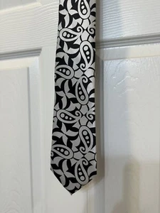Geometric Black And White Verse 9 Tie New With Tags. - Picture 1 of 3