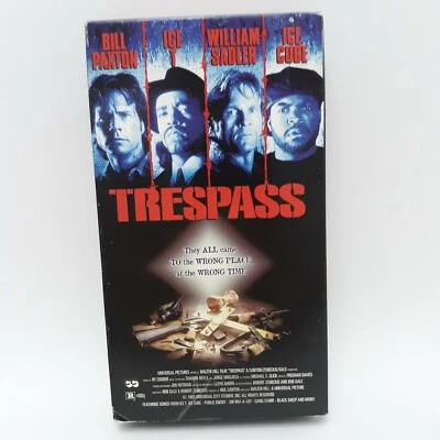 VHS Movie - Trespass, Bill Paxton, Ice T ICE CUBE WILLIAM SADLER - Image 1 of 2