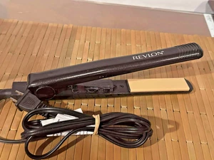 Revlon Perfect Heat Flat Iron Triple Ceramic Hair Straightener 400°F AutoShutOFF - Picture 1 of 7