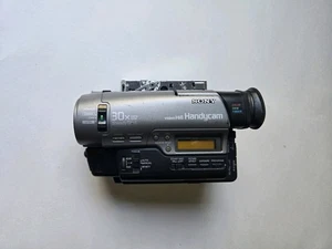 Sony CCD-TR930 Video Hi8 Handycam 30x Zoom - Parts / Repair - Picture 1 of 6