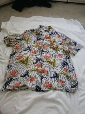Camisa abotonada manga corta George para hombre XL 46-48 tropical floral en muy buena condición  Foto 1 de 4