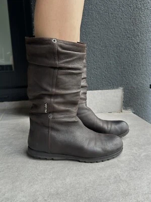 Botas de media pantorrilla de cuero marrón para mujer Prada Talla 38.5 Foto 1 de 4
