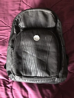Mochila y bolsa para libros ROXY TwoToneed negra diseñada con cebra con funda acolchada para computadora portátil Foto 1 de 4