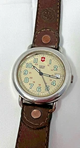 Reloj Calvario Ejército Suizo Vintage 37mm Esfera Crema Acero Inoxidable - Imagen 1 de 6