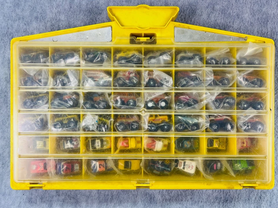 🔥🔥Vintage Galoob Micro Machines 1989Yellow Display Case Lot Of 48 Cars 🔥🔥 - Image 1 of 4