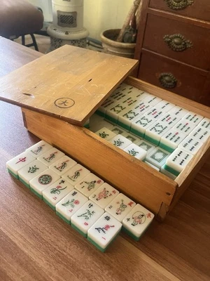 Mah Jong Bakelite Antique White Green Set - Image 1 of 4