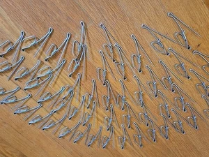 Ganchos para cortinas plisadas de 50 pellizcos de 3" de una sola punta únicos de colección - Imagen 1 de 3