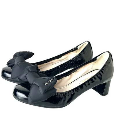 Zapatos de tacón alto de charol negro Prada talla 36,5 Foto 1 de 4